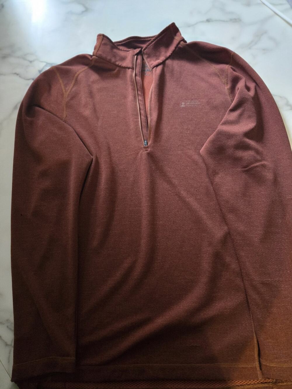 Eastern Mountain Sports Techwick Men’s Small Long sleeve Thermal Burgundy